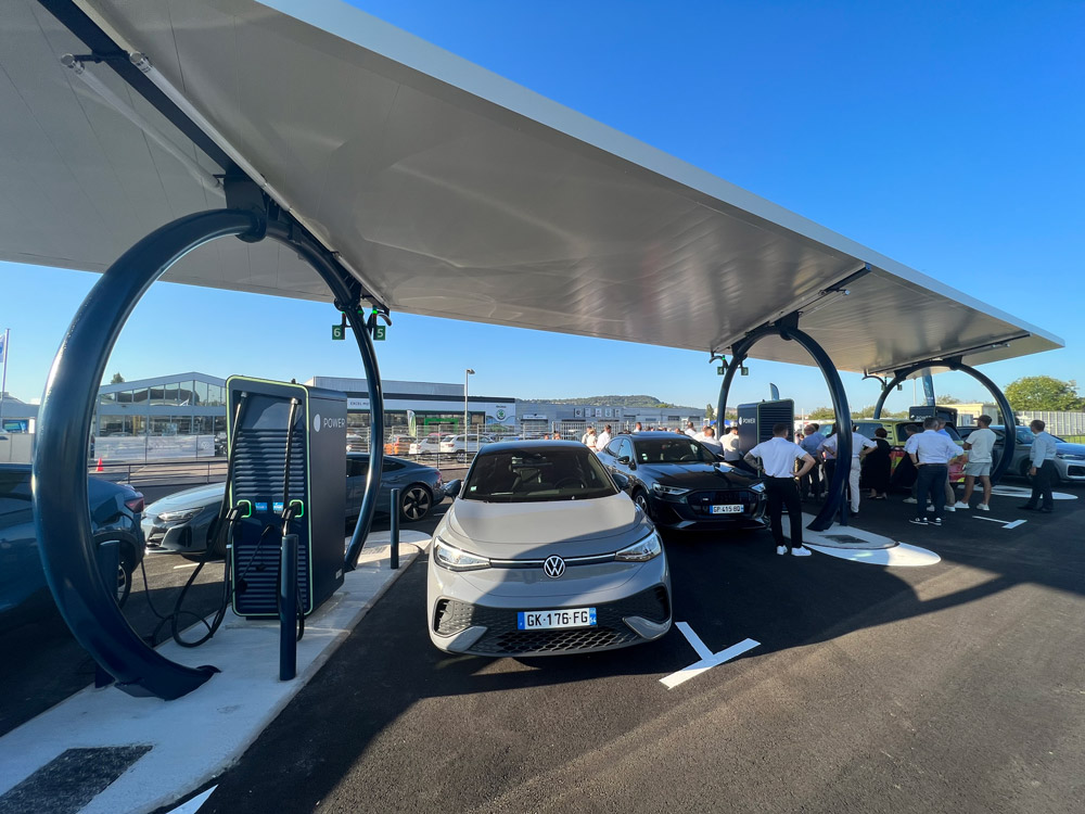 La première station de recharge ultra-rapide de VGRF à Tomblaine